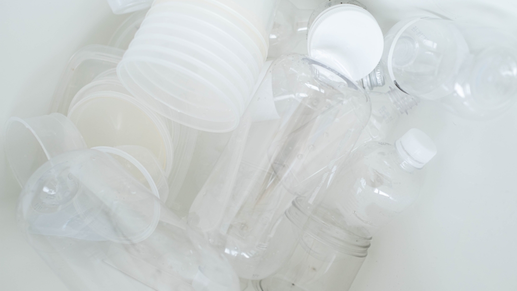 中空・射出成形に対応するプラスチック成形加工業